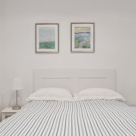Walking Distance From San Pietro Apartment Bagian luar foto