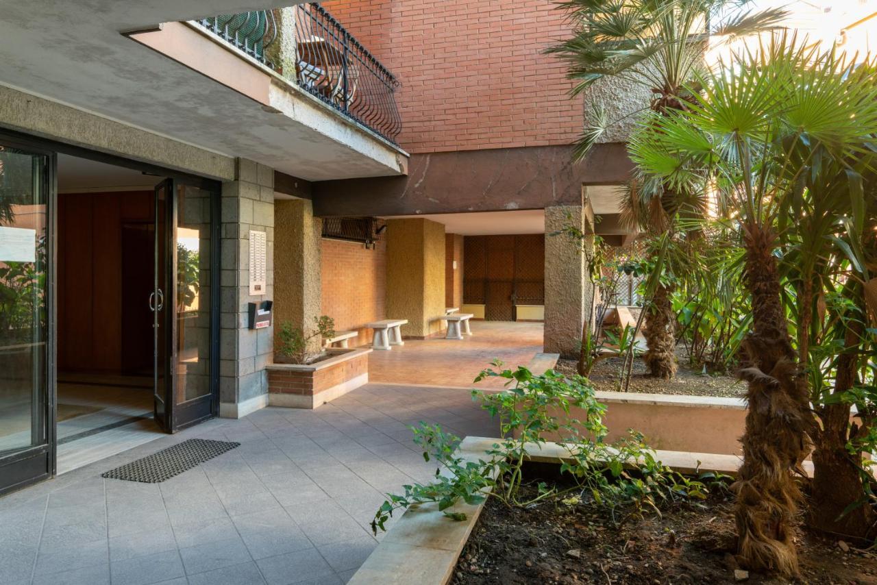 Walking Distance From San Pietro Apartment Bagian luar foto