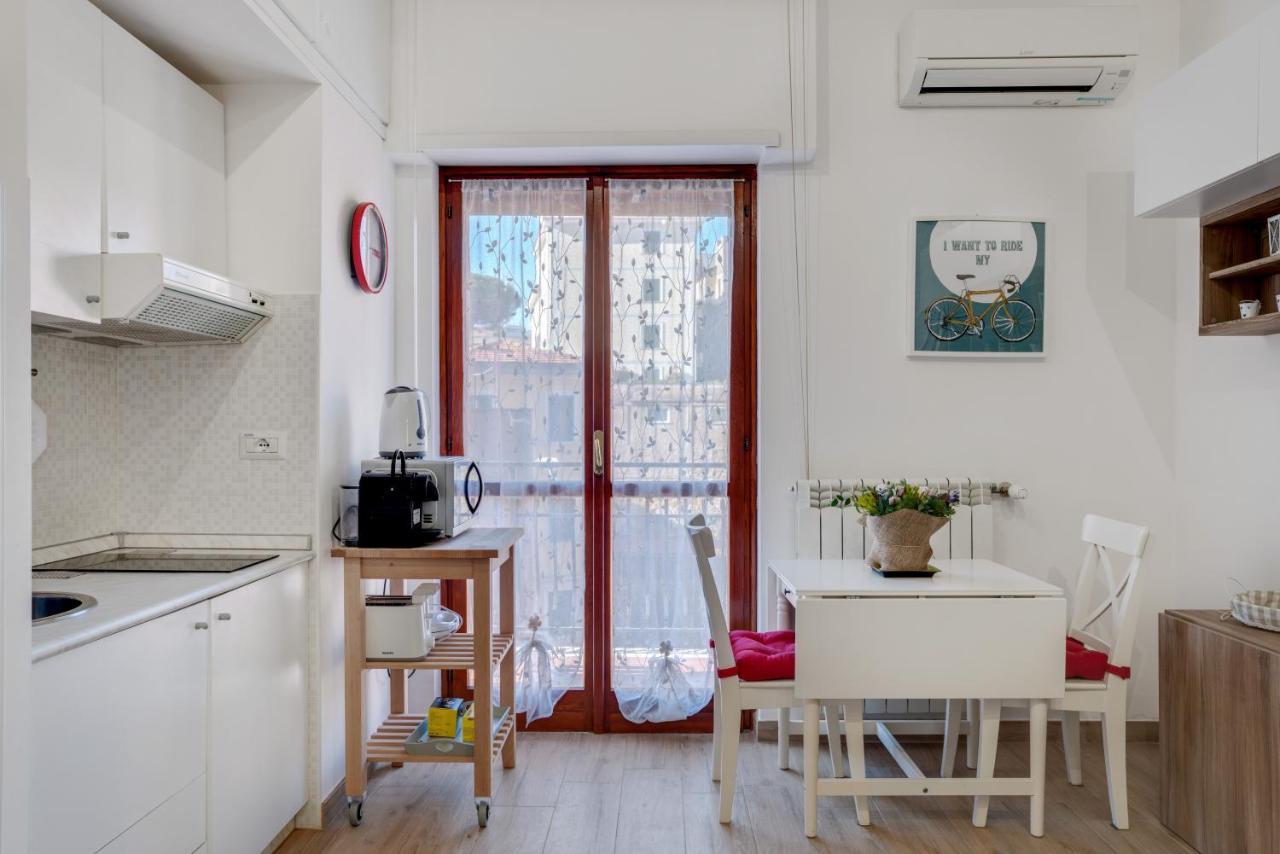 Walking Distance From San Pietro Apartment Bagian luar foto